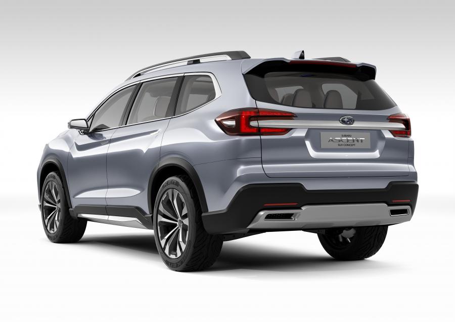  Subaru Ascent SUV Concept 2017 года  (фото 5 из 9)